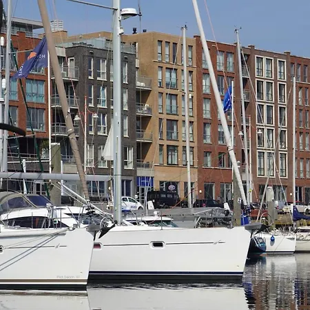 Bizstay Harbour I Scheveningen Appartement