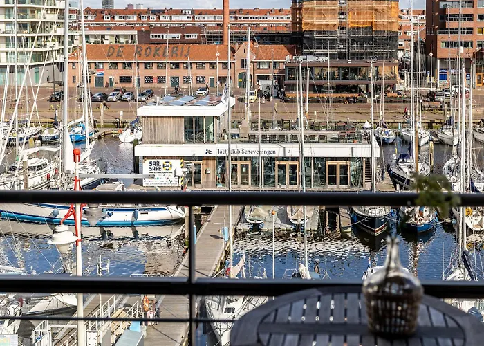 BizStay Harbour I Scheveningen Apartments